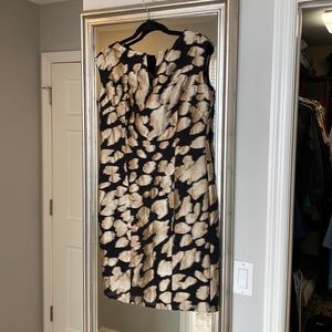 Escada Dress. Size 38. In excellent preowned condition.